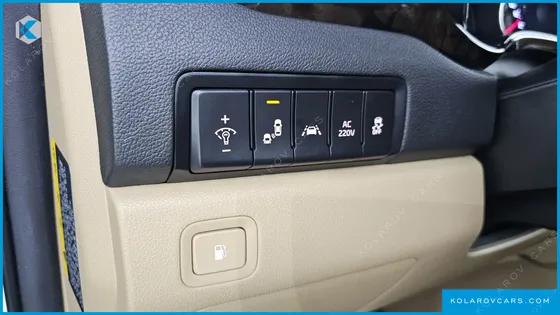 KIA CARNIVAL GASOLINE 9-SEATER NOBLESSE SPECIAL