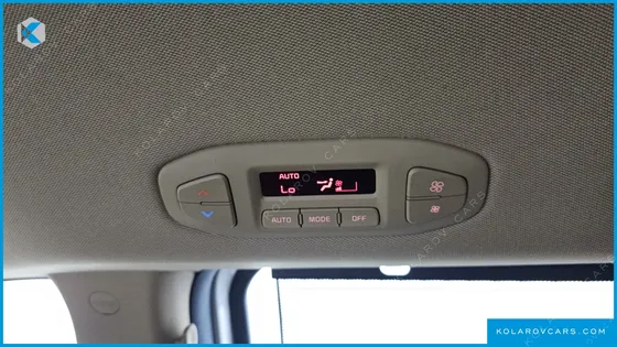 KIA CARNIVAL GASOLINE 9-SEATER NOBLESSE SPECIAL