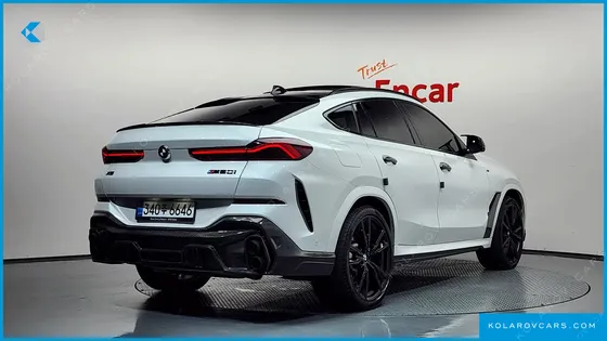 BMW X6 M50I