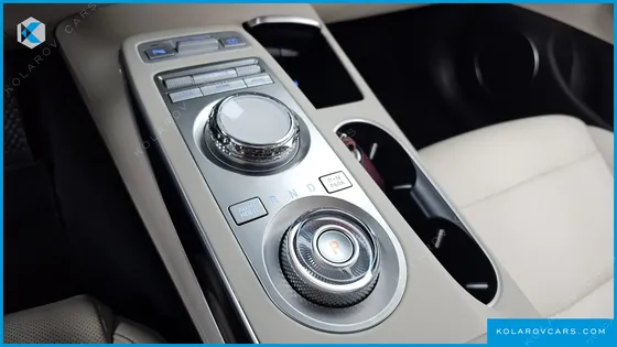 GENESIS GV70 2.5T GASOLINE 2WD