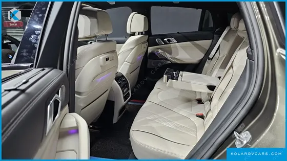 BMW X6 M50I