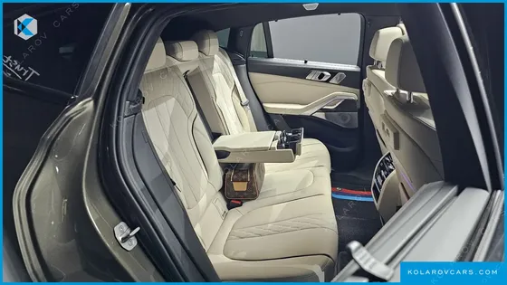BMW X6 M50I
