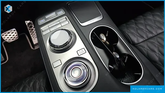 GENESIS GV70 2.5T GASOLINE 2WD