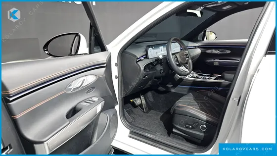 GENESIS GV70 2.5T GASOLINE 2WD