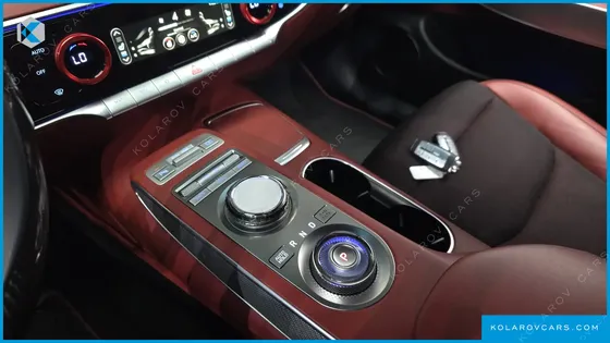GENESIS GV70 2.5T GASOLINE 2WD