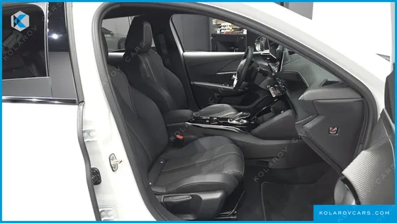 PEUGEOT 208 GT