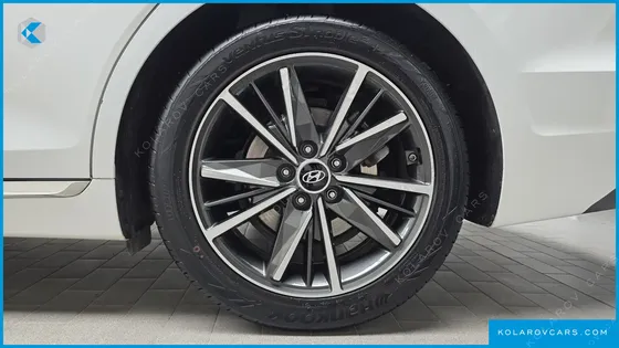 HYUNDAI GRANDEUR 2.5