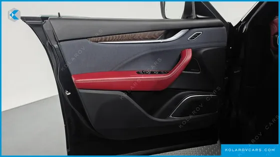 MASERATI LEVANTE 3.0 AWD GRANLUSSO
