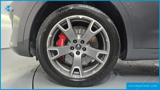 MASERATI LEVANTE 3.0 AWD MODENA