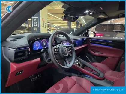 PORSCHE MACAN TURBO