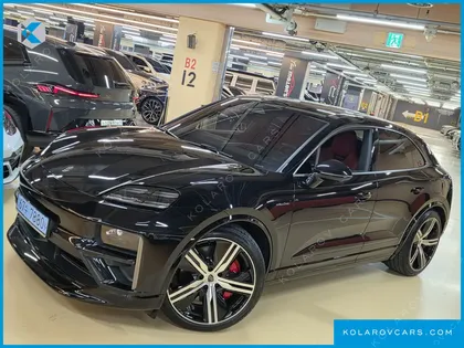 PORSCHE MACAN TURBO