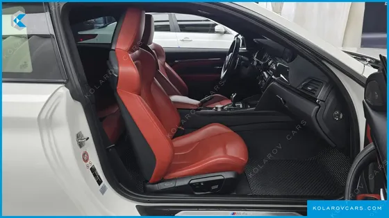 BMW M4 M4 COUPE