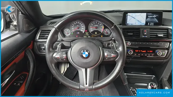 BMW M4 M4 COUPE