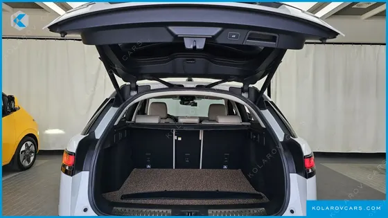 LAND ROVER RANGE ROVER VELAR 2.0 D240 SE
