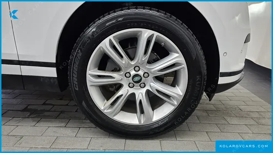 LAND ROVER RANGE ROVER VELAR 2.0 D240 SE