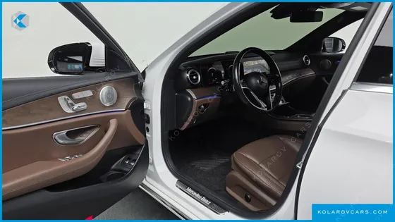 MERCEDES E-CLASS E300E 4MATIC EXCLUSIVE