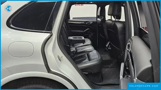 PORSCHE CAYENNE 3.0 DIESEL PLATIUM EDITION