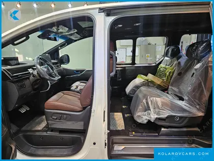 HYUNDAI STARIA HEV 1.6T LOUNGE 7-SEATER