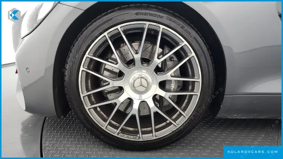MERCEDES AMG GT 4.0