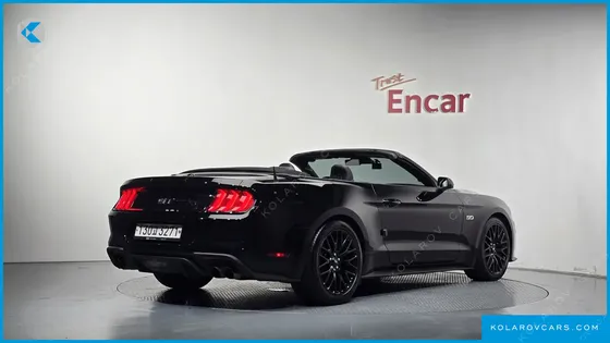 FORD MUSTANG GT CONVERTIBLE