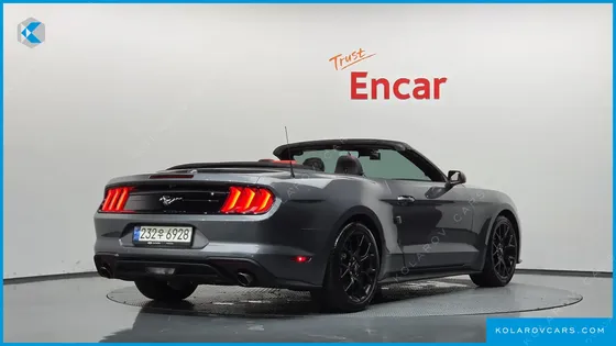FORD MUSTANG CONVERTIBLE