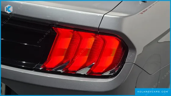 FORD MUSTANG CONVERTIBLE