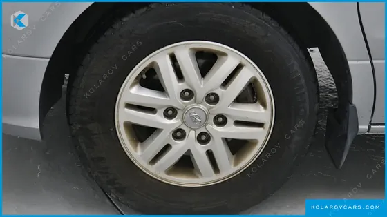 HYUNDAI STAREX VAN 3-SEATER
