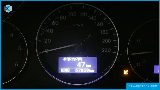 HYUNDAI STAREX VAN 3-SEATER