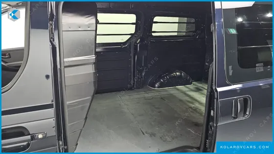 HYUNDAI STAREX VAN 3-SEATER