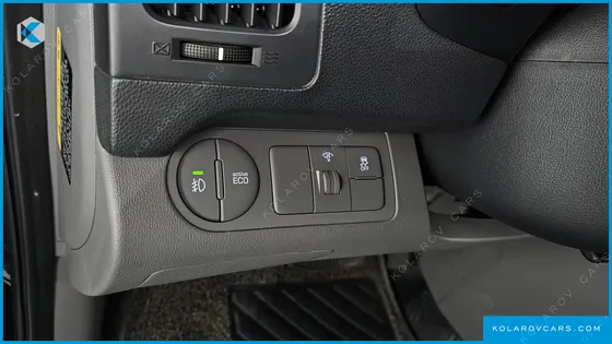 HYUNDAI STAREX VAN 3-SEATER