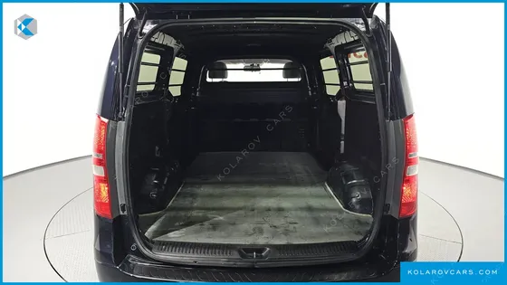 HYUNDAI STAREX VAN 3-SEATER
