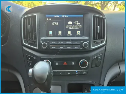 HYUNDAI STAREX VAN 5-SEATER
