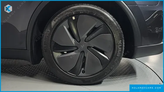 TESLA MODEL Y RWD