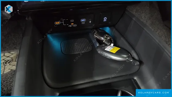 HYUNDAI GRANDEUR 2,5 GASOLINE 2WD