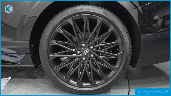 HYUNDAI GRANDEUR 2,5 GASOLINE 2WD
