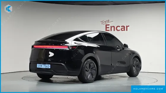 TESLA MODEL Y RWD