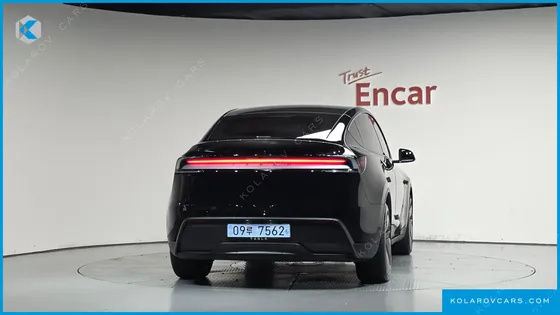 TESLA MODEL Y RWD