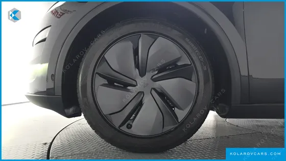 TESLA MODEL Y RWD