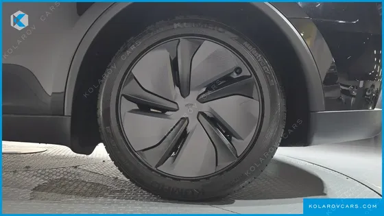 TESLA MODEL Y RWD