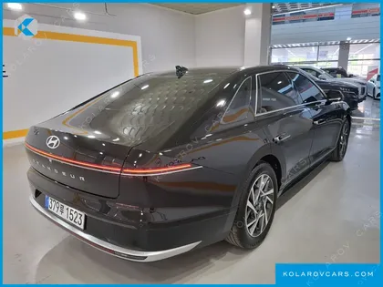 HYUNDAI GRANDEUR 2,5 GASOLINE 2WD