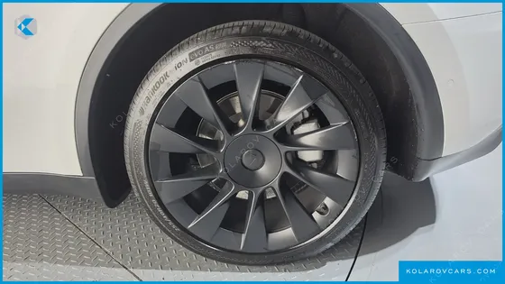 TESLA MODEL Y LONG RANGE AWD
