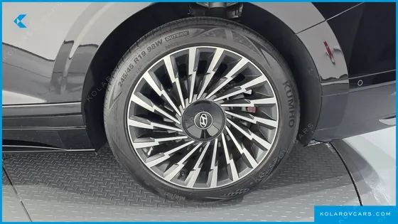 HYUNDAI GRANDEUR 2,5 GASOLINE 2WD