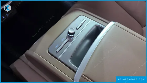 HYUNDAI GRANDEUR 2,5 GASOLINE 2WD