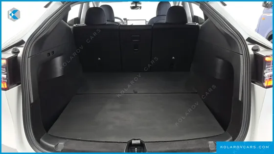 TESLA MODEL Y STANDARD RANGE RWD