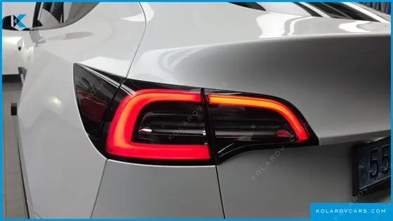 TESLA MODEL Y STANDARD RANGE RWD