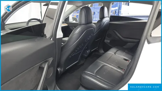 TESLA MODEL Y STANDARD RANGE RWD