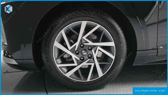HYUNDAI GRANDEUR 2,5 GASOLINE 2WD