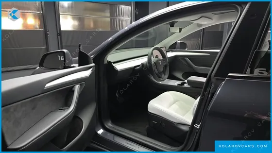 TESLA MODEL Y RWD