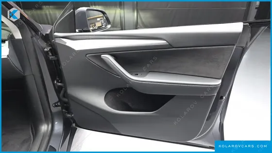 TESLA MODEL Y RWD