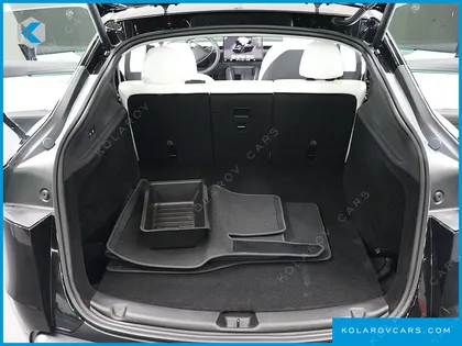 TESLA MODEL Y RWD